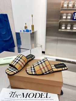 BBR Women’s Slides With Box 2026 New