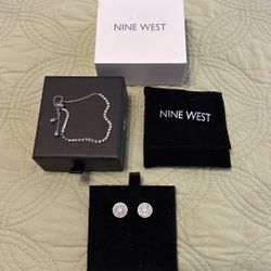 New Nine West Rhinestone Bracelet and Earrings 