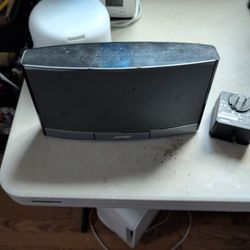 Bose Sounddock Portable Digital Music System