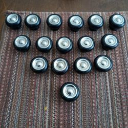 Three Different Styles Of Knobs Can Buy All Of Them Together Or One Set
