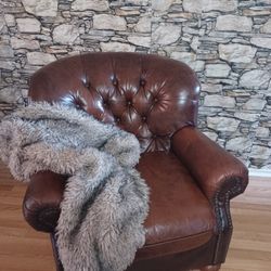 Distressed, Presidental Chesterfield Chair