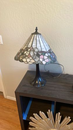 Stained glass lamp Shade with base (works)