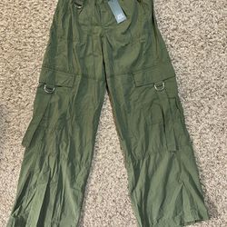 Women’s Green Cargo Pants