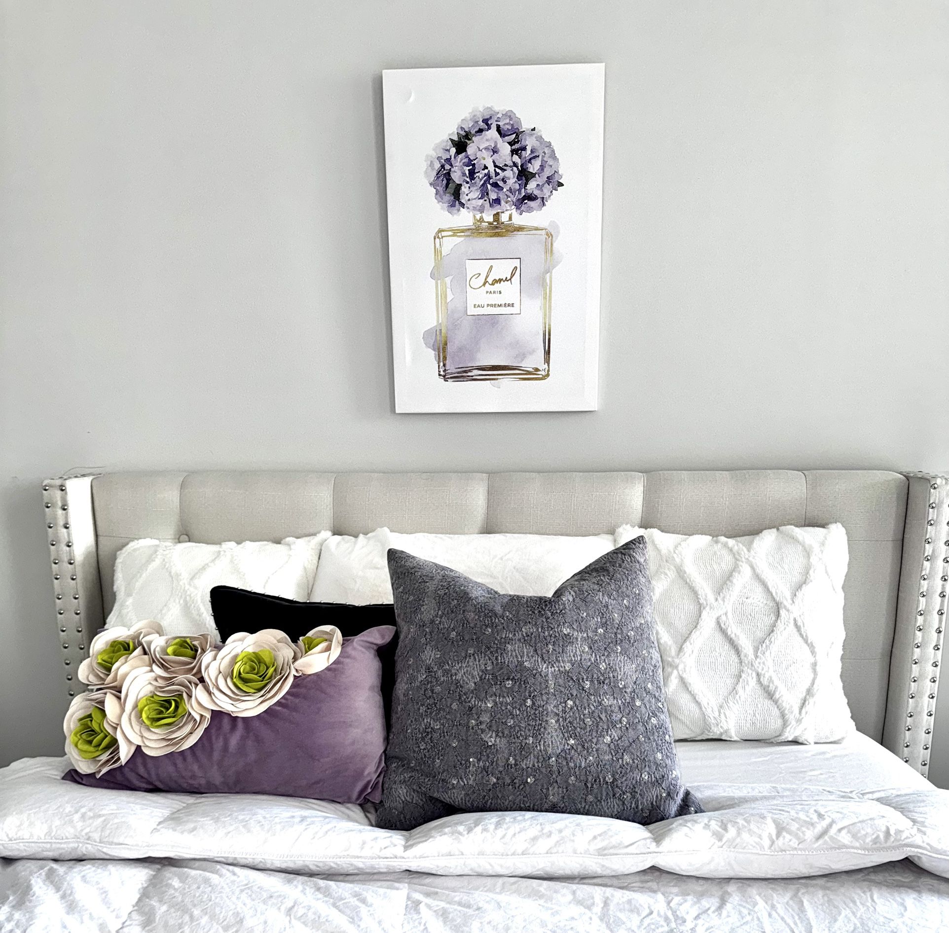 Queen Bed, New Sealy Mattress & Pillow Top