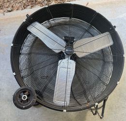 Utilitech 36” Large Portable Barrel Fan