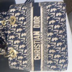 (Doing a deal rn)(PICK UP ONLY)CRISTIAN DIOR