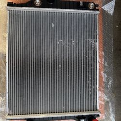 Juguar radiator year 2003 to 2008
