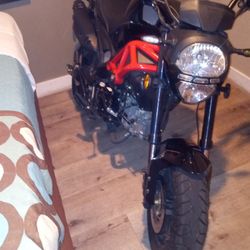 2022 Ducati Monster Groom Clone