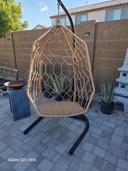 Wicked egg chair