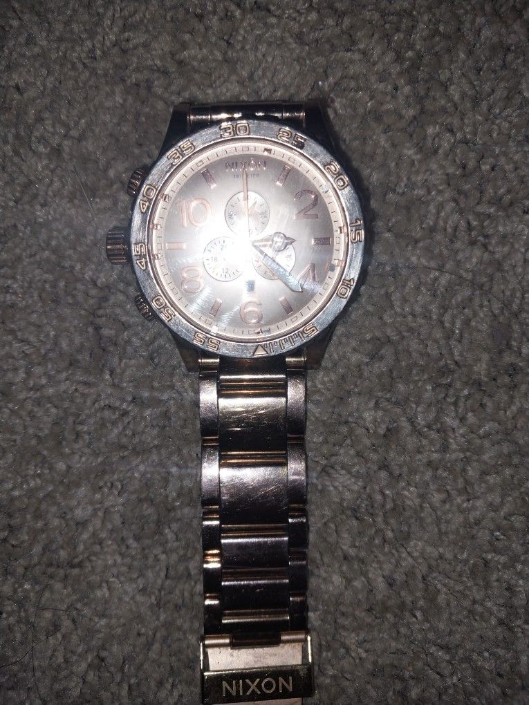 Nixon Watch