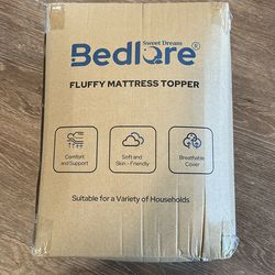 “Brand New Bedlore King Size Mattress Topper, Excellent Condition.”
