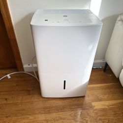 GE 50 pint Dehumidifier Negotiable