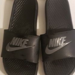 Nike Black Slides Mens Sandals  Size 13