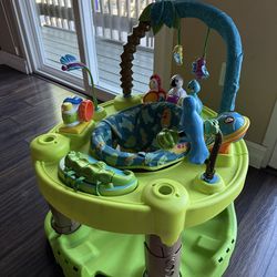 Baby Activity Center / Evenflo Exersaucer
