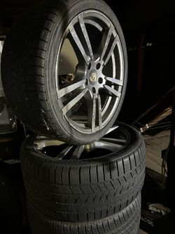 PIRELLI Tire-295/35 R21