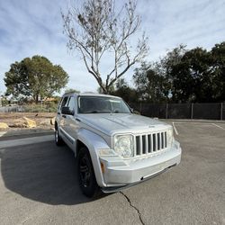 2011 Jeep liberty 4WD