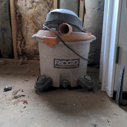 Ridgid WD12460 12 Gal Wet/Dry Shop Vac - 5.0 HP