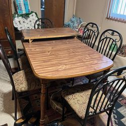 Kitchen Dinette Wood Table/ 6 Metal Chairs