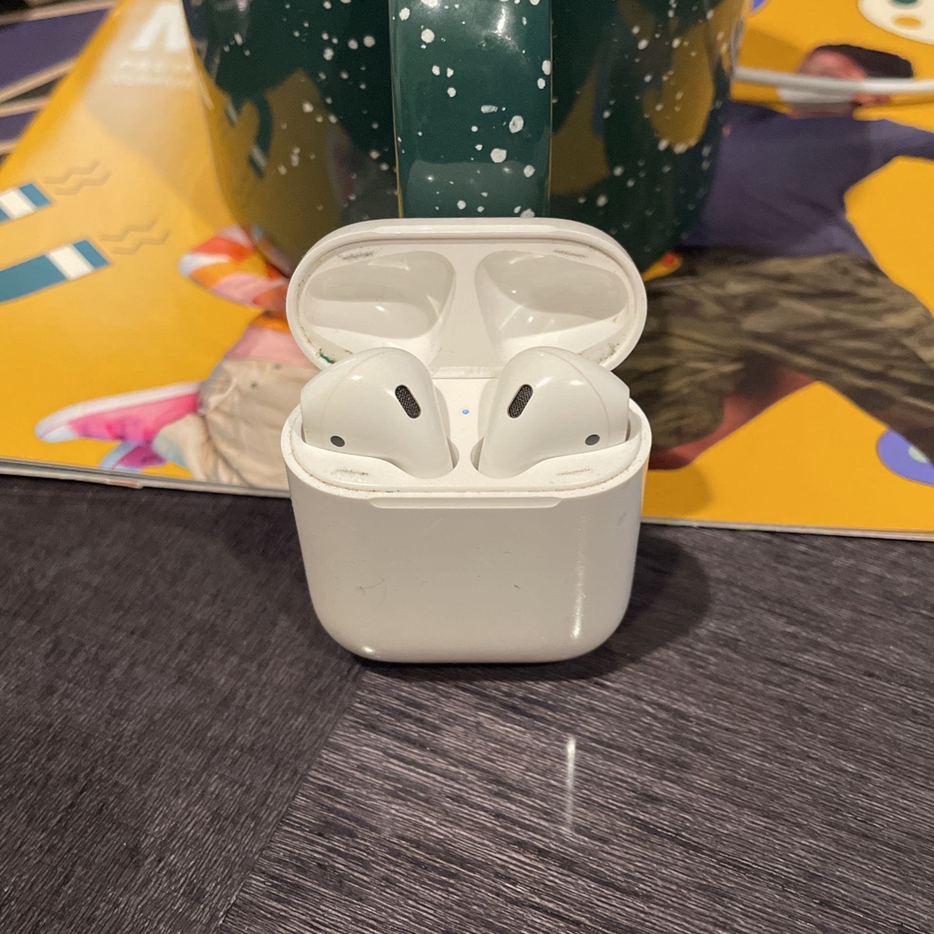 Apple AirPods A1523