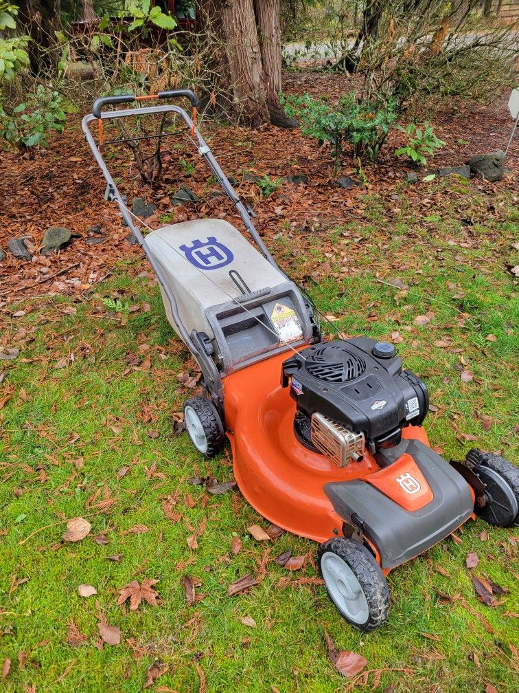 Husqvarna 22" Self-Propelled AWD Mower