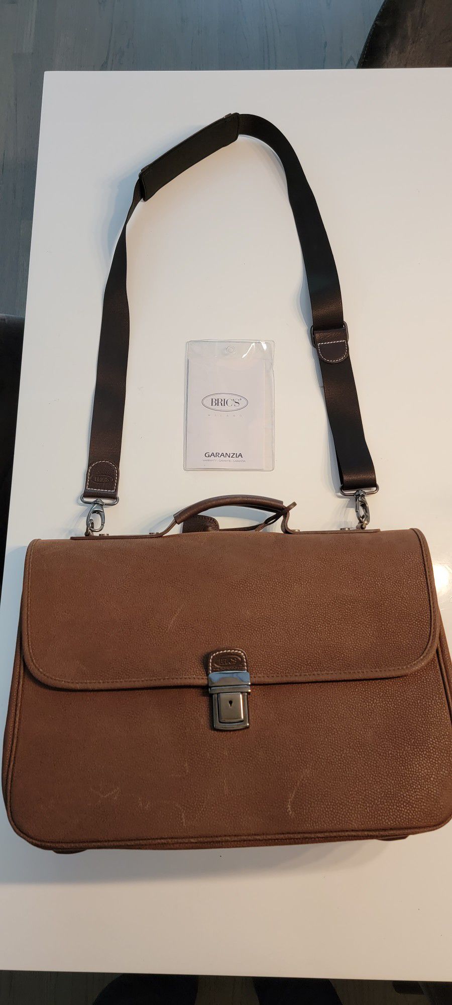 Bric's Laptop/Messenger Leather Bag for Sale in Los Angeles, CA - OfferUp