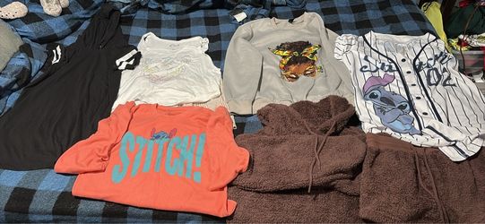 Mixed Women's Clothing Bundle – 8Pieces