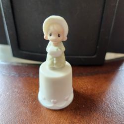  Precious Moments Thimble Wishing you a merry Christmas