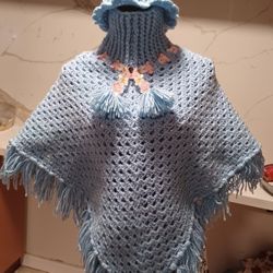 M V Fatima Pincho Crochet