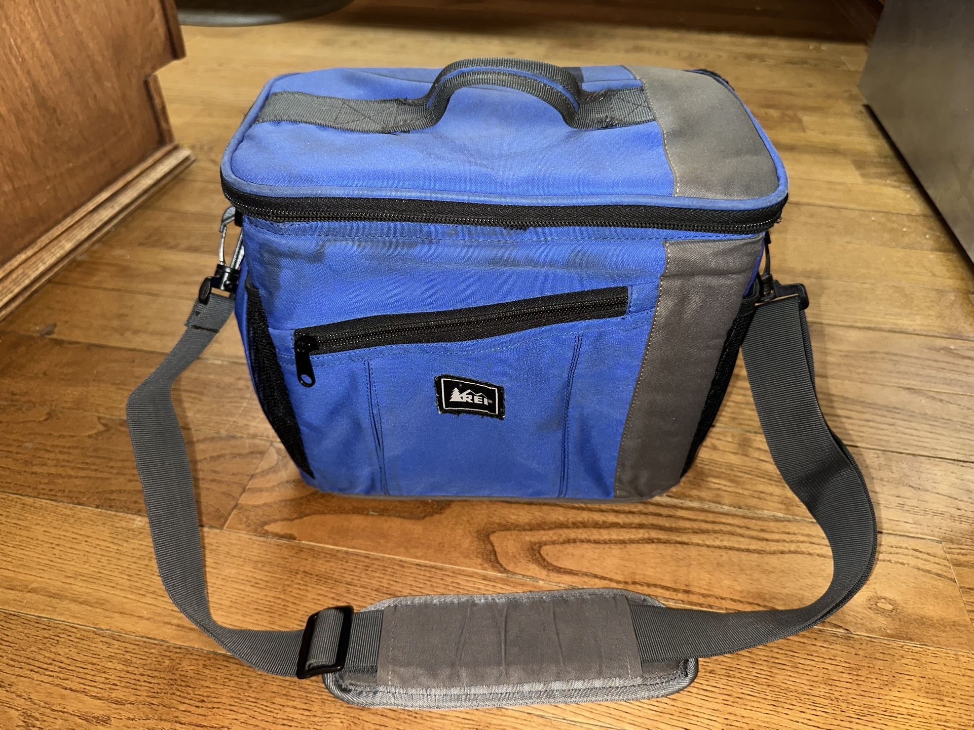 REI Lunchbox
