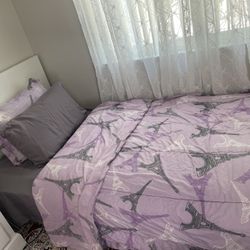 Used Like New, Twin Bed, White Color!! 