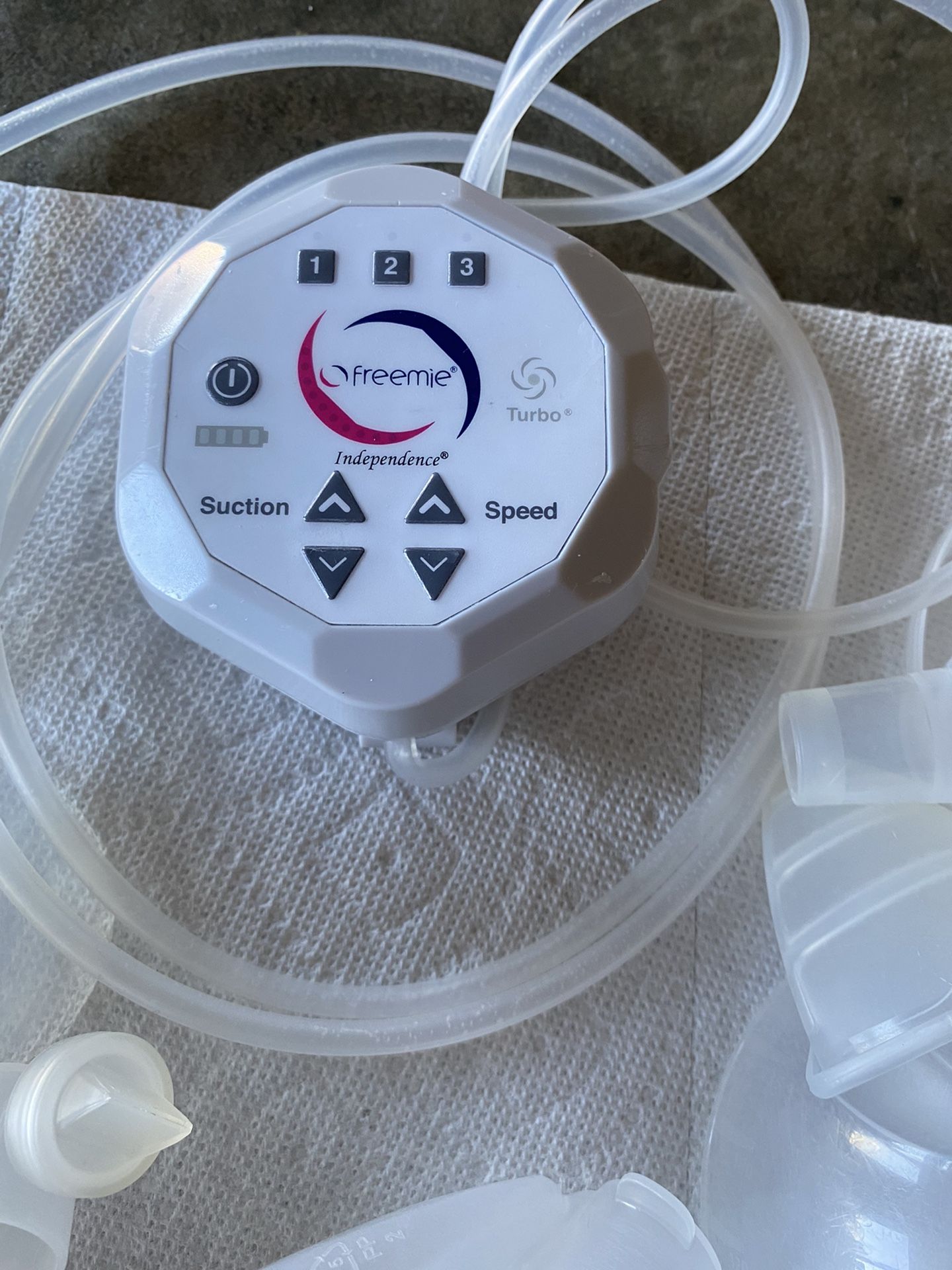 Freemie Breast Pump 
