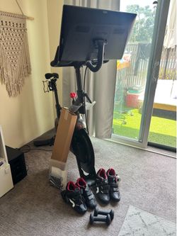 Original Peloton Bike + accessories