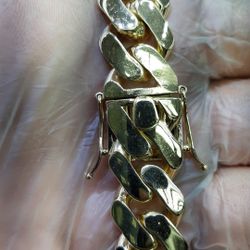 14k gold Cuban bracelet hand made 9 inch long 126.7 grams 15mm
