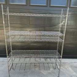 Free Shelve And Planting Containers