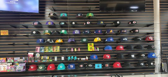 Snap back hats