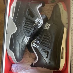 Jordan 4s breds 8.5