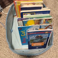 26-Book Bundle – Amazing Deal / Ready-to-Read Collection! 📚✨