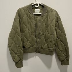 Abercrombie & Fitch Cropped Bomber Jacket