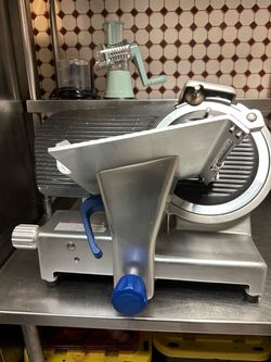 Slicer machine