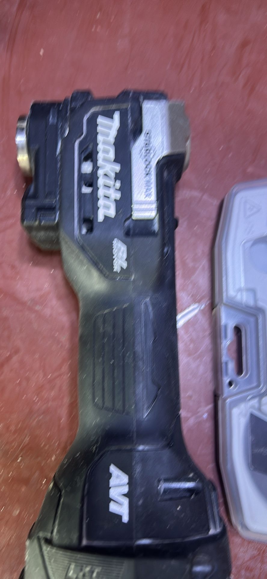 Makita 18 Volt Multi Tool With Bits 