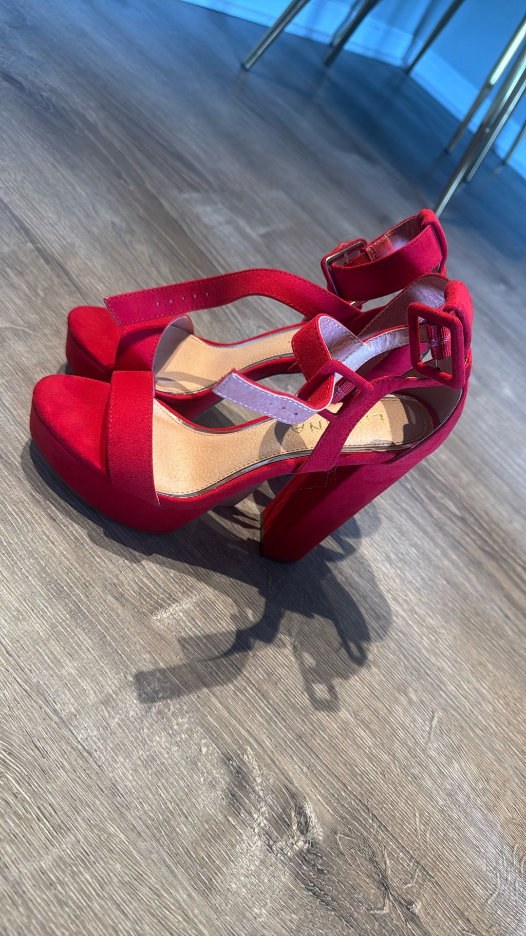 Size 7 Red 6 Inch Heels