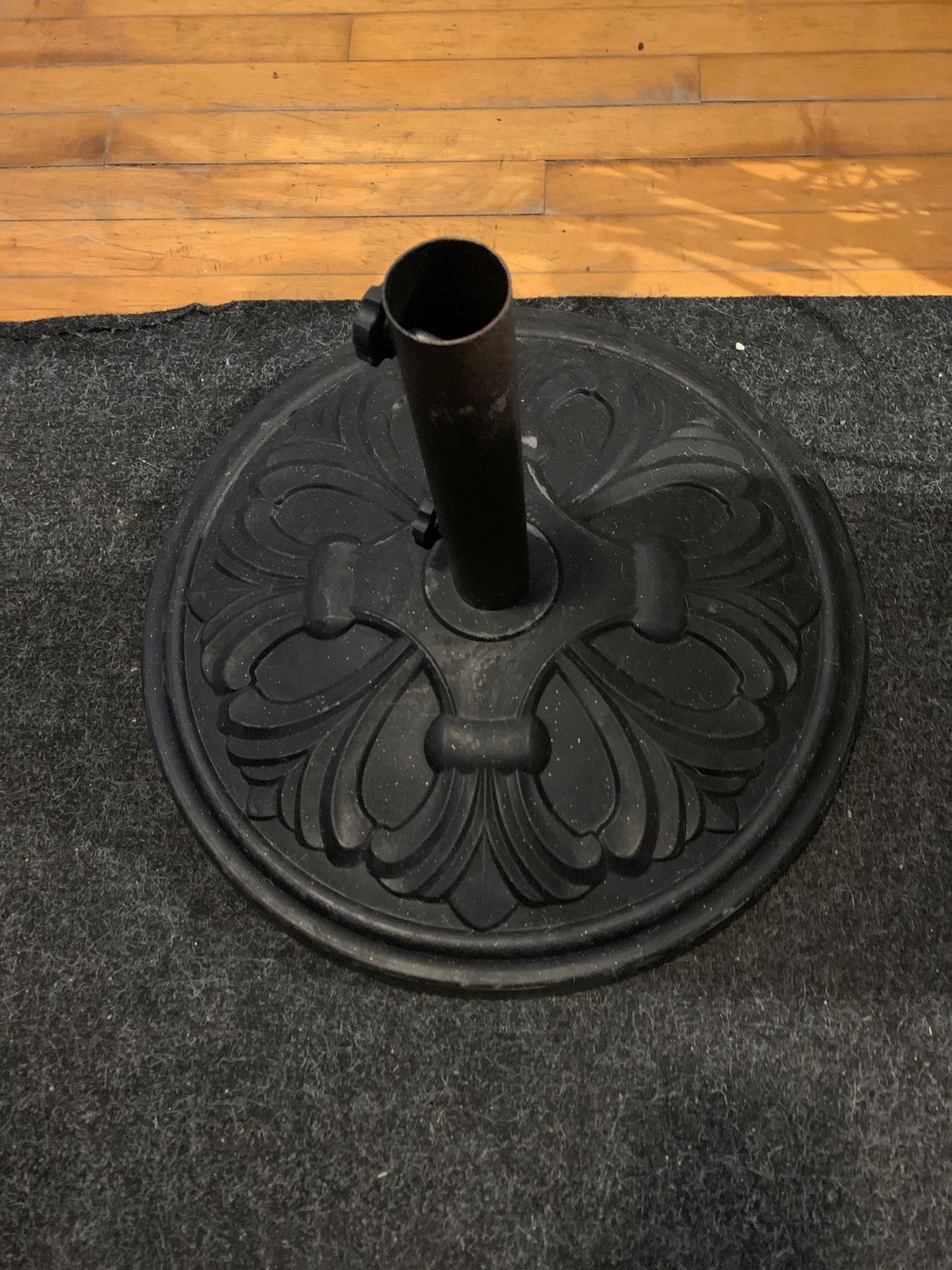 Umbrella holder