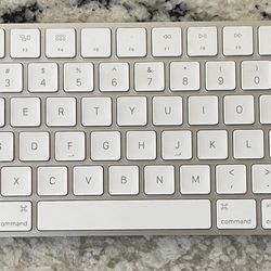 Keyboard Apple A1644 Magic Keyboard Wireless Bluetooth White / Lightning Charging Port