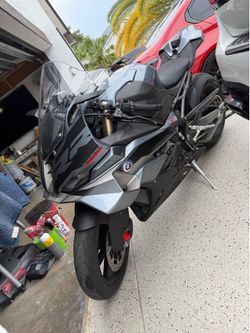 2025 BMW S1000RR – Mint / Low Miles
