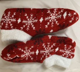 Christmas Holiday Red White snowflake sherpa slipper socks