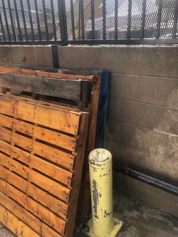 Free Pallets