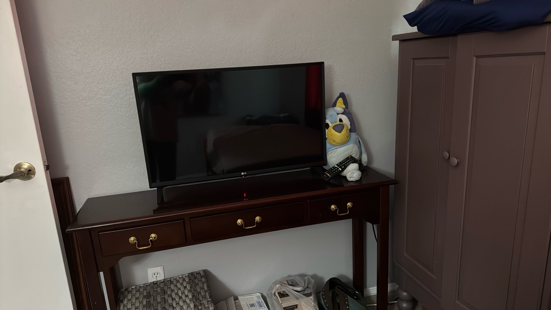 LG 32 Inch Kidproof Tv