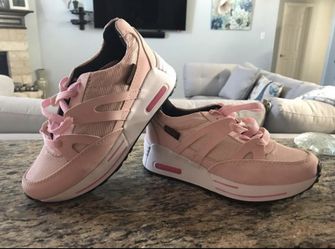 ✨💖Beautiful Colombian Wedges Tennis Shoes ✨💖