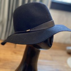 Black Felt Hat 