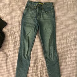 Levi Jeans Size 25